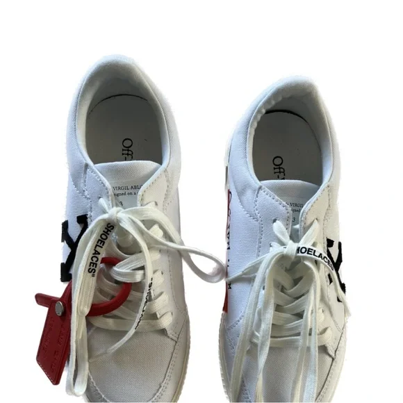 100% AUTHENTIC OFF WHITE WHITE BLACK VULCANIZED CANVAS LOW TOP